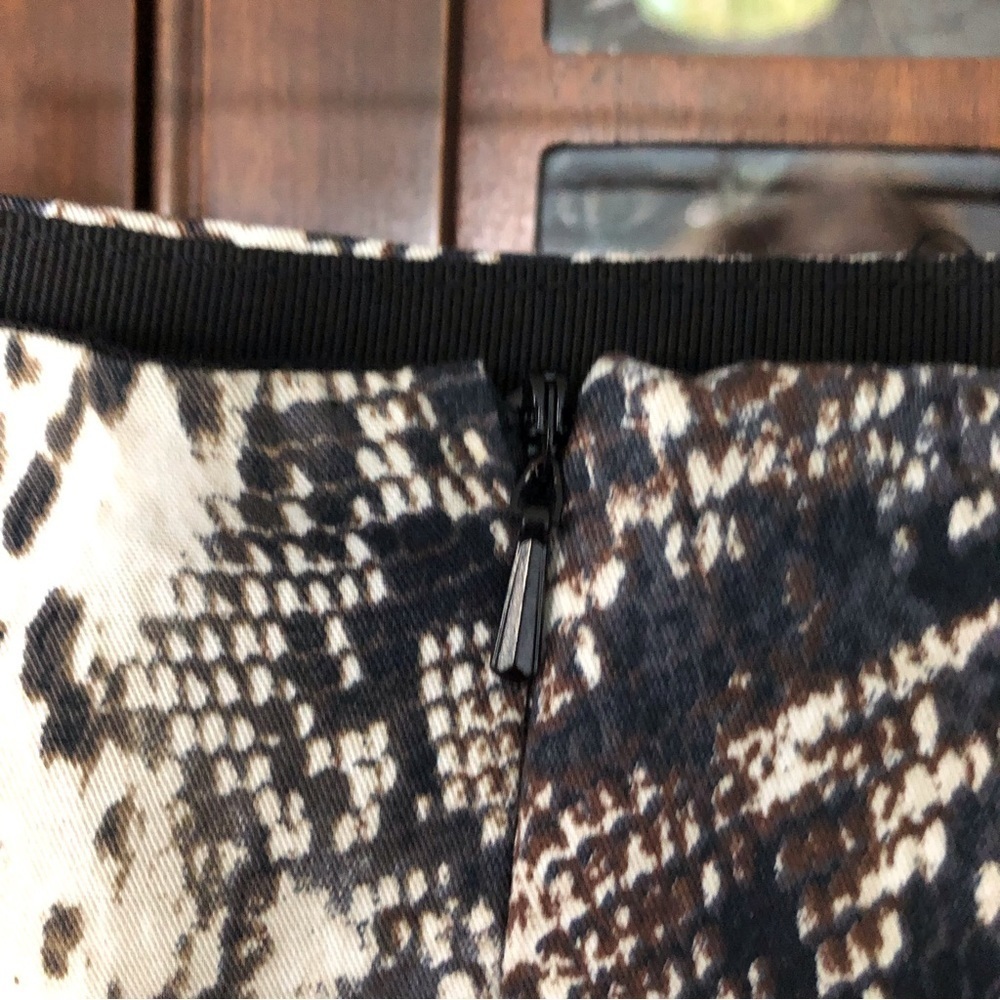 Pure Collection Mini skirt​​ - Picture 3 of 7